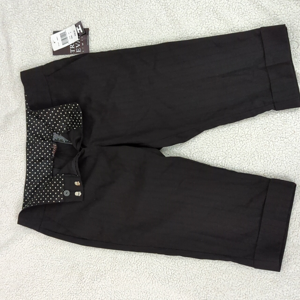 Tracy Evans limited black capris
